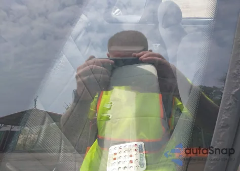 1990 Ford Mustang Lx from USA, damaged, VIN 1FACP40E6LF175968